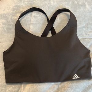 Adidas ultimate sports bra 36D never worn